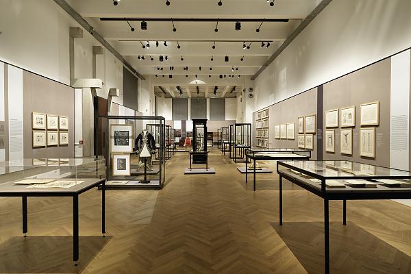 Wege in die Moderne Ausstellung, Museum für Angewandte Kunst, Wien